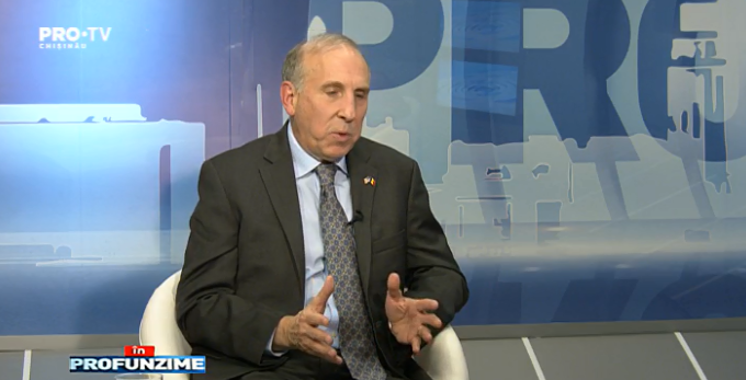 Cazul Filat si Sor. James Pettit, ambasadorul SUA la Chisinau: "Trebuie sa evitam procesele inchise. Apar suspiciuni ca autoritatile au ceva de ascuns"