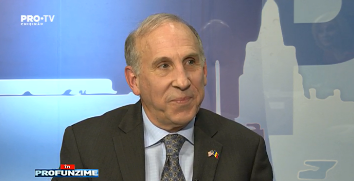 Ambasadorul SUA la Chisinau, despre proiectul " decriminalizarea infractiunilor economice": "Nu este necesar. Detaliile acestui proiect de lege nu sunt conform standartelor europene"