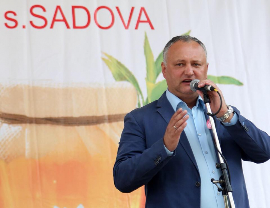 Sadova lui Dodon a semnat o declaratie de sprijin a statalitatii moldovenesti. Presedintele, catre unionisti: "Dosarele penale isi vor gasit "eroii" sai" \\ DOC