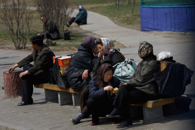 Dezertoare nord-coreeana arestata, dupa ce a trimis 130 de tone de orez regimului de la Phenian - FOTO