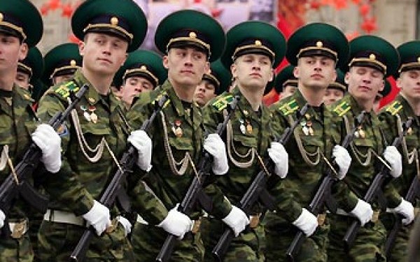 Rusia isi RETRAGE trupele de la granitele Ucrainei. Anuntul autoritatilor de la Kiev