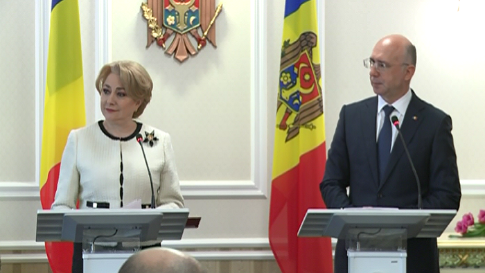Pavel Filip, despre faptul ca premierul Roman nu a mai ajuns la o gradinita de la Bardar, unde angajatii amenintau cu greva: "Problema nu e doar la Bardar, putem sa vorbim si despre nivelul jos de salarizare a functionarilor de la ministere" - VIDEO