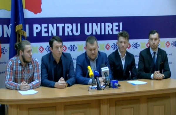 PL: "Cand au fost intrebate partidele pro-europene care va fi soarta Chisinaului? Prin urmare "candidatul unic" al lui Plahotniuc poate fi convenit de PD doar cu PSRM, PCRM, PPEM, PN, cu care s-a unit in CMC impotriva lui Dorin Chirtoaca"