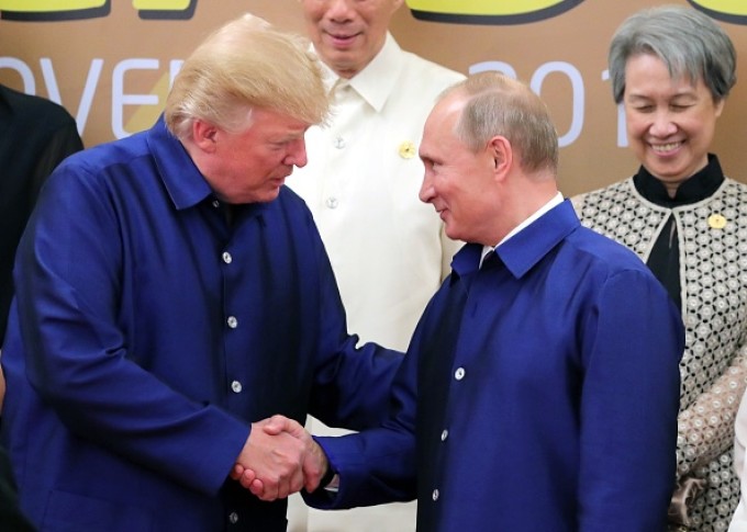 Trump l-a felicitat pe Putin pentru noul mandat si a anuntat o posibila intalnire