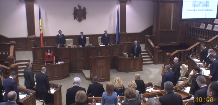 Expulzarea celor trei diplomati rusi, discutata in Parlament. PSRM a cerut audierea lui Tudor Ulianovschi. Ghimpu: "Guvernul nostru a luat o decizie corecta", Deliu: "Sunt prea putini 3", Voronin: "E periculos"