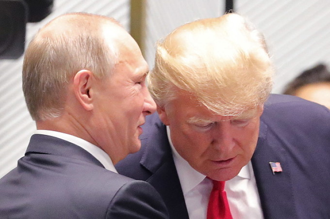 Trump l-a invitat pe Putin la Casa Alba. Intalnirea va avea loc in viitorul "nu prea indepartat"