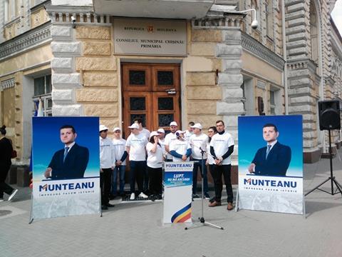 URMARESTE LIVE. Valeriu Munteanu, candidatul PL pentru functia de primar general al capitalei se lanseaza in campania electorala