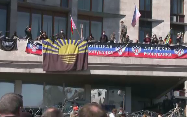 Criza din Ucraina. Pro rusii fac pregatiri pentru un nou asalt al fortelor de ordine. Reactia Occidentului