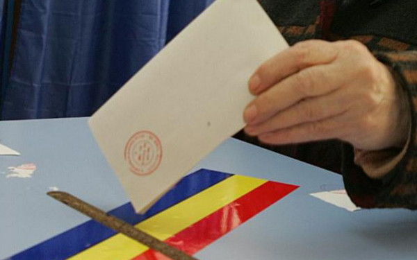 ROMANIA. Alegeri prezidentiale 2014. Cine este candidatul pentru care ar vota chiar si Traian Basescu