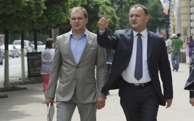 Ceban, mai bun decat Dodon, pentru functia de primar: "Sunt cativa candidati care au sanse mari sa ajunga in turul doi. Ceban e mai bun decat candidatul Dodon"
