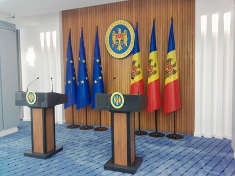 URMARESTE LIVE. Conferinta de presa sustinuta de Comisarul European pentru politica regionala, Corina Cretu si Prim-ministrul Republicii Moldova, Pavel Filip
