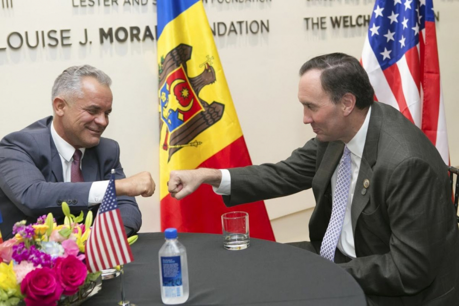 Vlad Plahotniuc, impreuna cu Andrian Candu si Vlad Cebotari, in SUA. Liderul PD s-a intalnit cu congresmanul de Texas Pete Olson: "Este o mandrie pentru mine sa-l pot considera prieten" - VIDEO