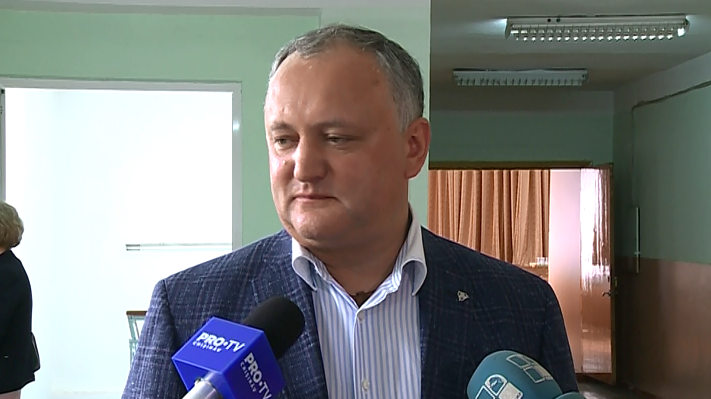 Igor Dodon: "Sunt gata sa fac o licitatie online." Ce spune seful statului, despre centura purtata la festivalul de la Sadova, care ar costa doua mii de euro