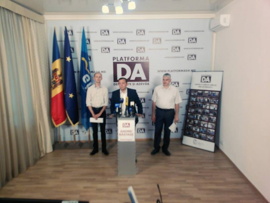 URMARESTE LIVE. Conferinta de presa sustinuta de PPDA. Andrei Nastase: "Daca procesul va fi taraganat, voi chema oamenii in strada"