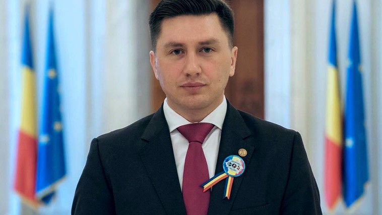 Constantin Codreanu, despre decizia instantei de a anula rezultatele alegerilor locale de la Chisinau "Regimul Plahotniuc-Dodon este o tumoare cancerigena pe trupul democratiei. Solutia e una singura: proteste"