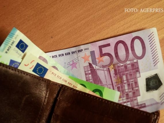 BNM: Bancnota de 500 de euro isi va pastra valoarea si va putea fi schimbata la casele de schimb valutar din tara, chiar si dupa ce BCE va inceta sa o tipareasca