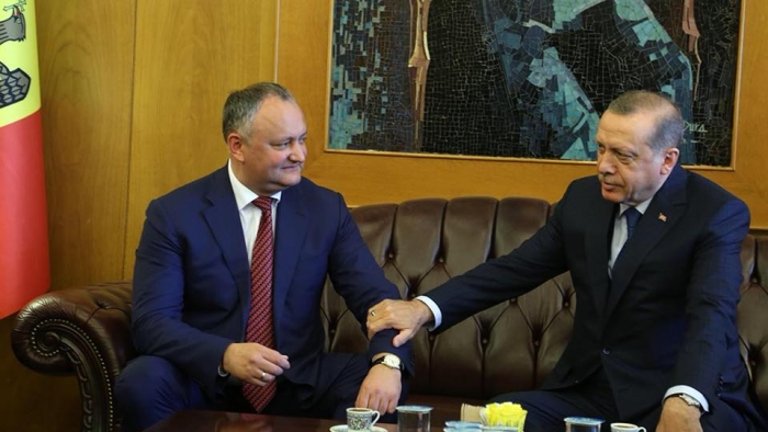 De parca ar fi sarbatoare nationala. Ziua de joi a fost declarata zi libera pentru toti locuitorii din Autonomia Gagauza si asta pentru ca la Comrat va ajunge presedintele turc, Recep Erdogan