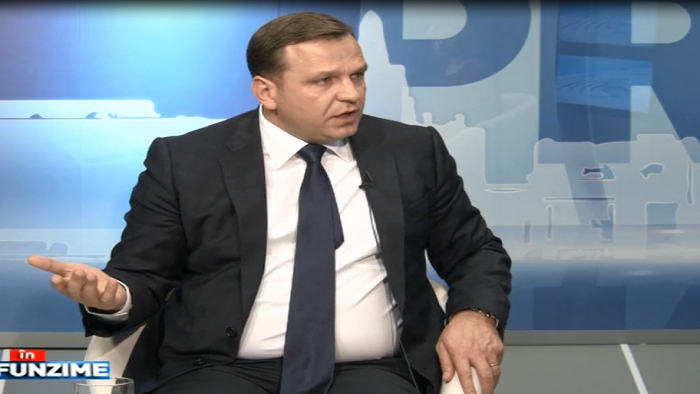 Nastase spune ca Ghimpu n-ar trece filtrele de integritate: "El este un om discreditat si nu are nicio sansa sa ajunga pe circumscriptii"