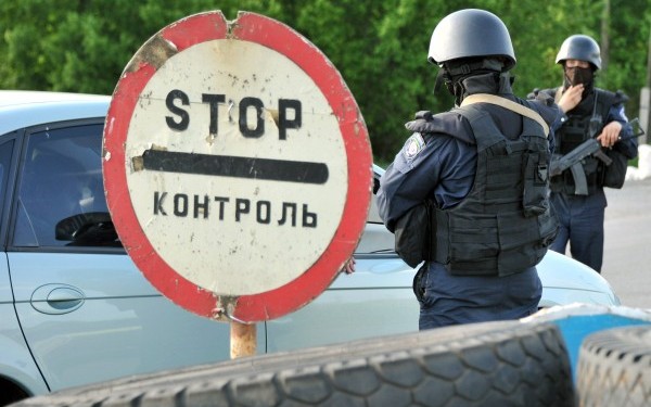 Criza in Ucraina. Separatistii din Lugansk instaureaza legea martiala. Vor impiedica votul pentru alegerile prezidentiale