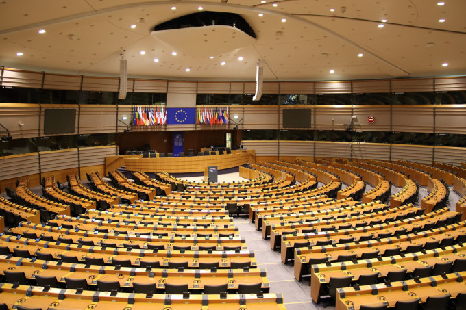 Parlamentul European discuta azi un raport in favoarea admiterii Romaniei si Bulgariei in spatiul Schengen