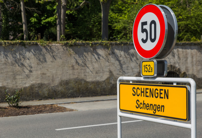Parlamentul European a adoptat o noua rezolutie prin care solicita aderarea Romaniei si Bulgariei la Schengen