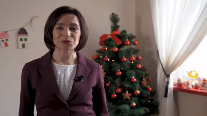 Mesajul celor de la PAS de Anul Nou: "La multi ani, Moldova". "Noi pornim acum in lupta cu o haita ce-i corupta" - VIDEO