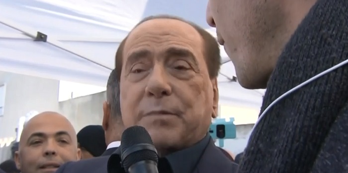 La 82 de ani, Silvio Berlusconi revine pe scena politica. Acesta va candida pentru alegerile pentru Parlamentul European din luna mai