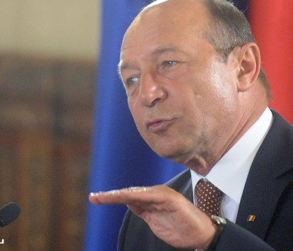 Prima reactie a lui Traian Basescu dupa ce parlamentarii i-au cerut demisia: "Este extrem de grav"