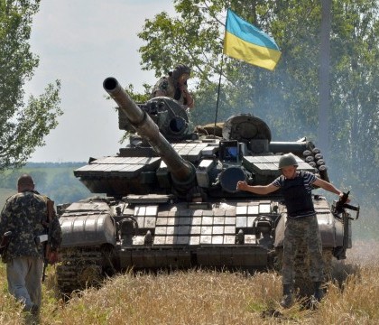 Criza din Ucraina. Kievul dezminte ca ar fi la originea unui tir cu obuze soldat cu un mort in Rusia