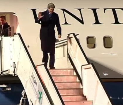 Razboi in Fasia Gaza. John Kerry a ajuns in Israel pentru a incerca sa faca pace