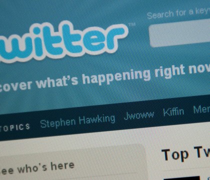 Ancheta in Parlamentul Elvetiei. Ce posta pe Twitter o secretara in timpul orelor de munca