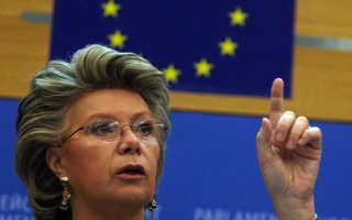 SCANDALUL de spionaj SUA - UE: Oficialii discuta despre programul de supraveghere NSA