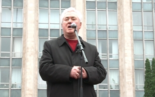 MOMENTUL ZILEI!  Voronin CANTA pe scena, in fata a mii de oameni! VIDEO