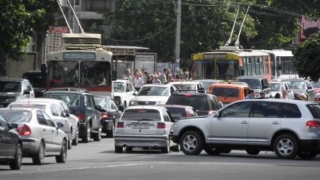 Moldova a ajuns " groapa de gunoi" pentru vehiculele din Europa: O masina noua - la 8 vechi