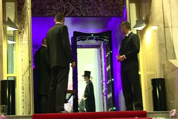 ZdG: Nunta sefului Serviciului Vamal, " nu prea ieftina". Cat a costat ceremonia