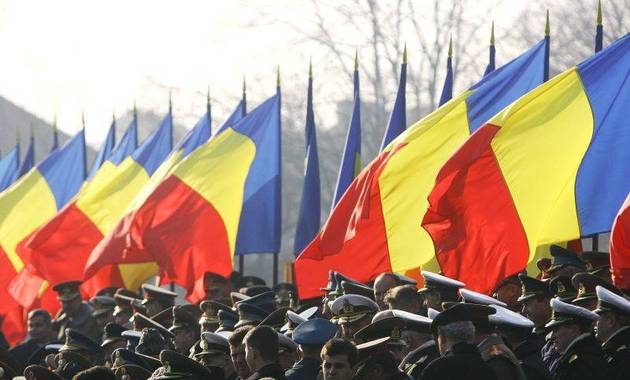 Mii de militari si zeci de tancuri, tunuri si avioane in centrul Bucurestiului. Cum au sarbatorit romanii