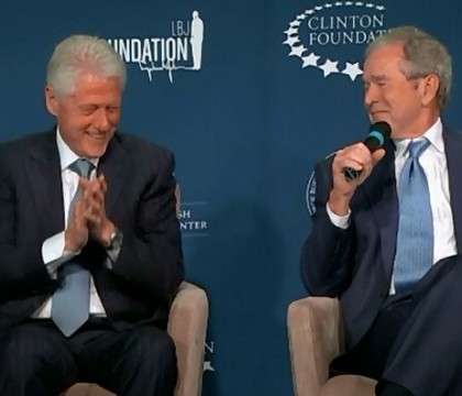 Bill Clinton a primit sfaturi de la George W.Bush cu privire la noul sau statut: acela de bunic