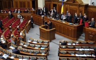 Guvernul de la Kiev nu a fost demis. Motiunea de cenzura respinsa