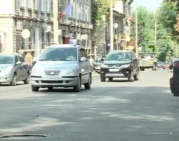 Votat in Parlament. Amenzi pentru artistii care vor face play-back