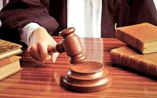 LIVE TEXT CHAT. Decizia Curtii Constitutionale privind limba romana, discutata In PROfunzime