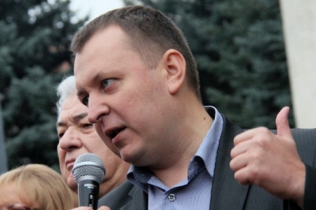 Petrenco: Limba moldoveneasca si limba romana - aceeasi limba. "Risca sa fie eliberat din partid"
