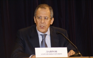 Serghei Lavrov se va intalni luni cu Catherine Ashton pentru a discuta situatia din Ucraina