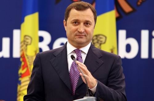 Vlad Filat se insoara! Ce mesaj a postat pe o retea de socializare
