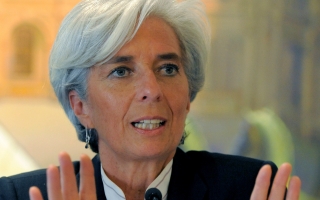 FMI isi va imbunatati estimarile privind cresterea economiei americane