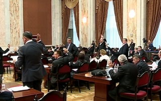 "2013 - un an complicat, plin de contradictii si extreme". Ce asteapta politicienii de la noul an
