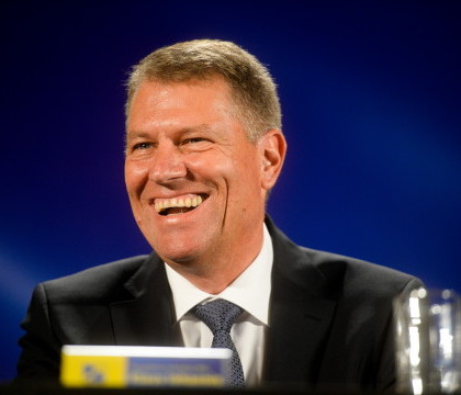 Primele declaratii ale lui Klaus Iohannis, dupa EXIT-POLL-uri: "Dragi romani, ati fost niste eroi"