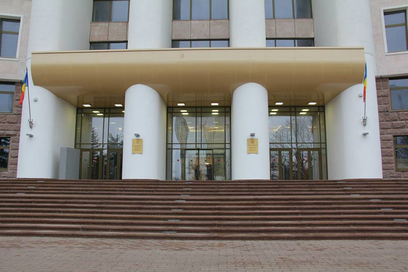 Ziua usilor deschise la Parlament. Vizitatorii vor avea acces liber in cladirea renovata a Legislativului