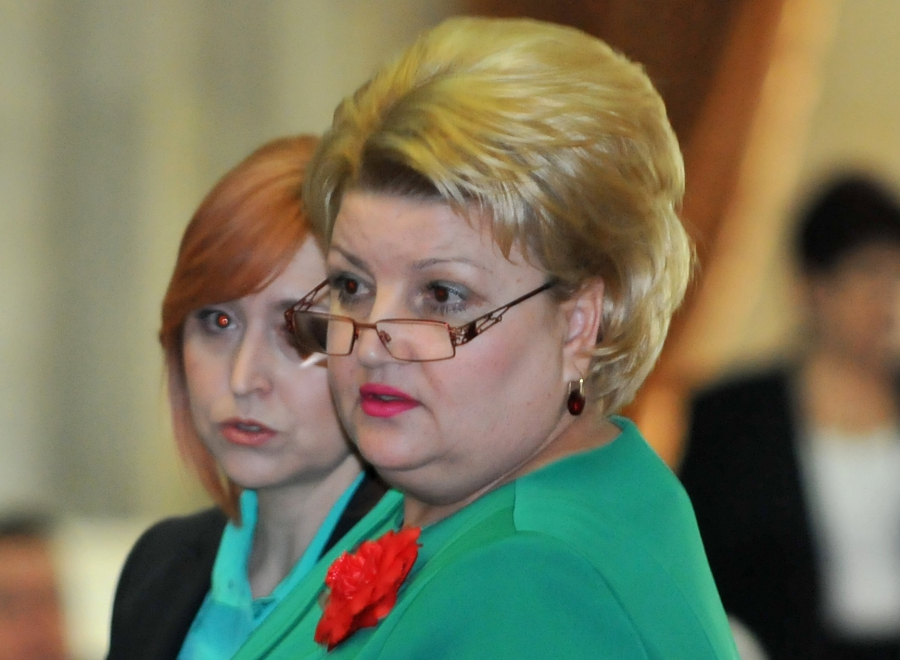 Dezvaluiri SOCANTE: Cineva incearca sa cumpere deputati si sa distruga coalitia de guvernare
