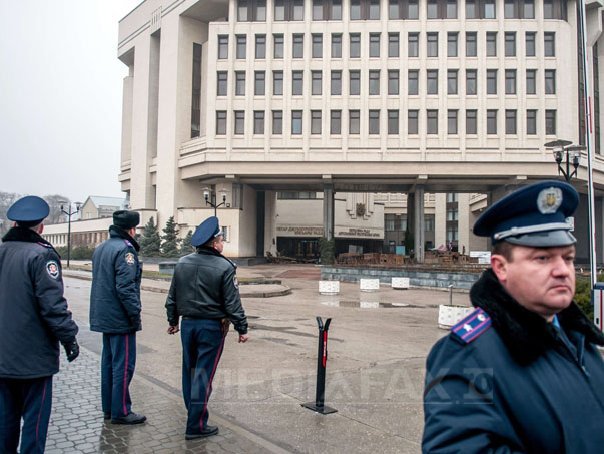 Vezi cum a fost ocupata Rada Suprema din Crimeea. Inregistrarea VIDEO, aparuta pe internet