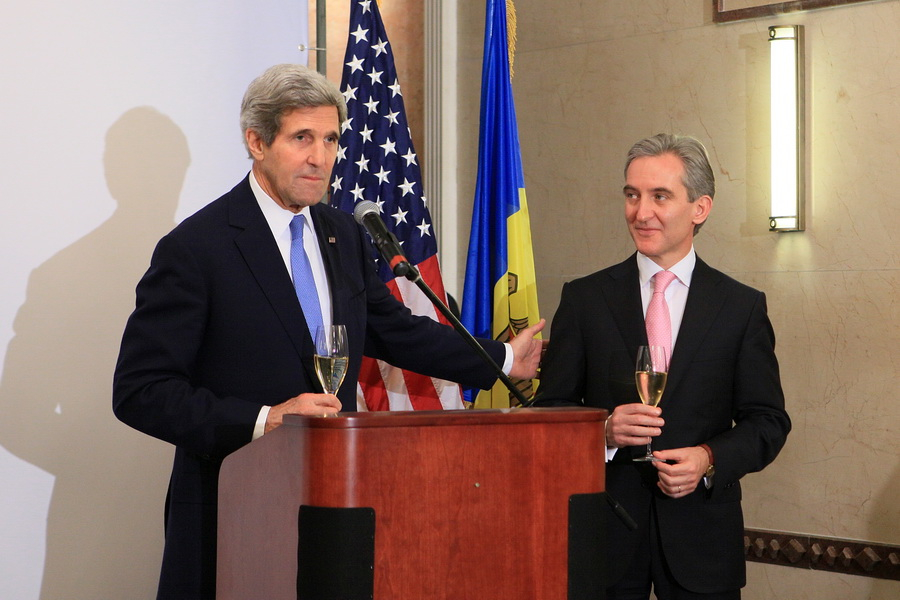 SUA vor spori ajutorul economic pentru Republica Moldova. Anuntul facut de John Kerry